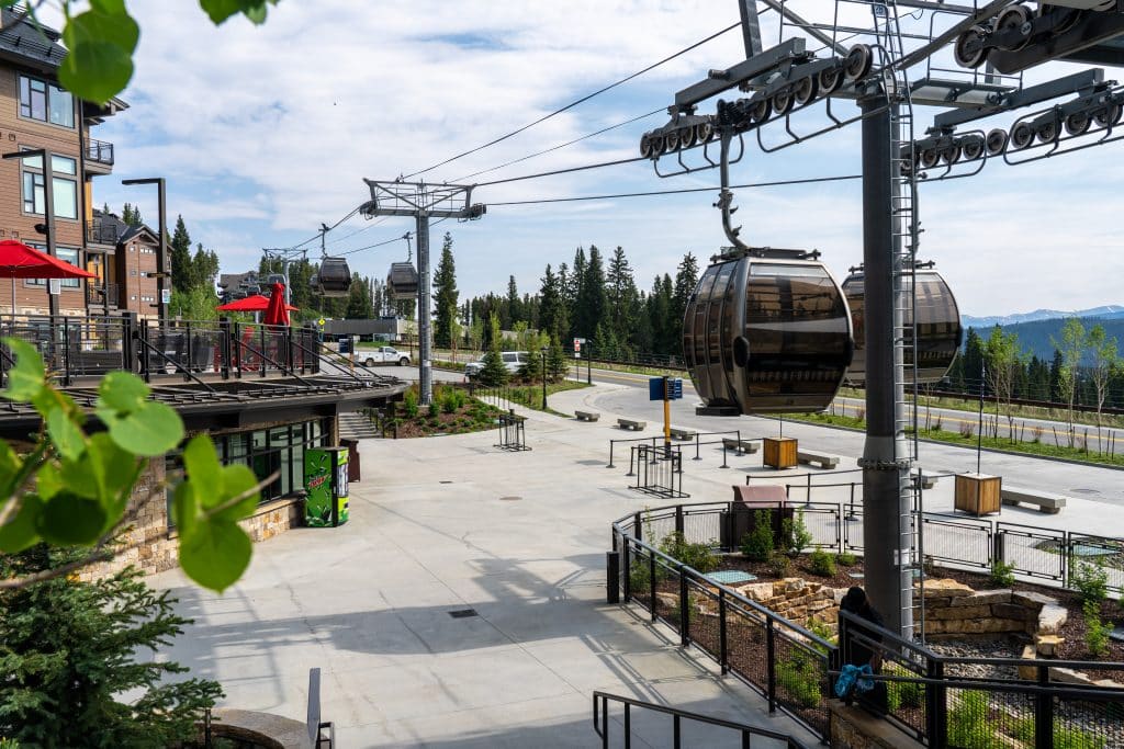 Carfree travel From bus to bike, Breckenridge offers visitors and